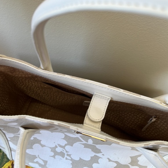 Kate Spade large canvas/leather tote - Picture 3 of 6